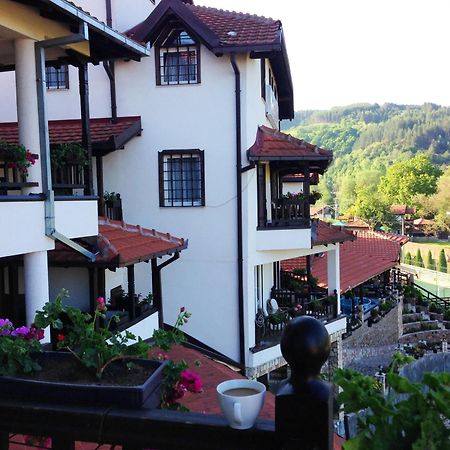 Hotel Manastir Berovo Ngoại thất bức ảnh