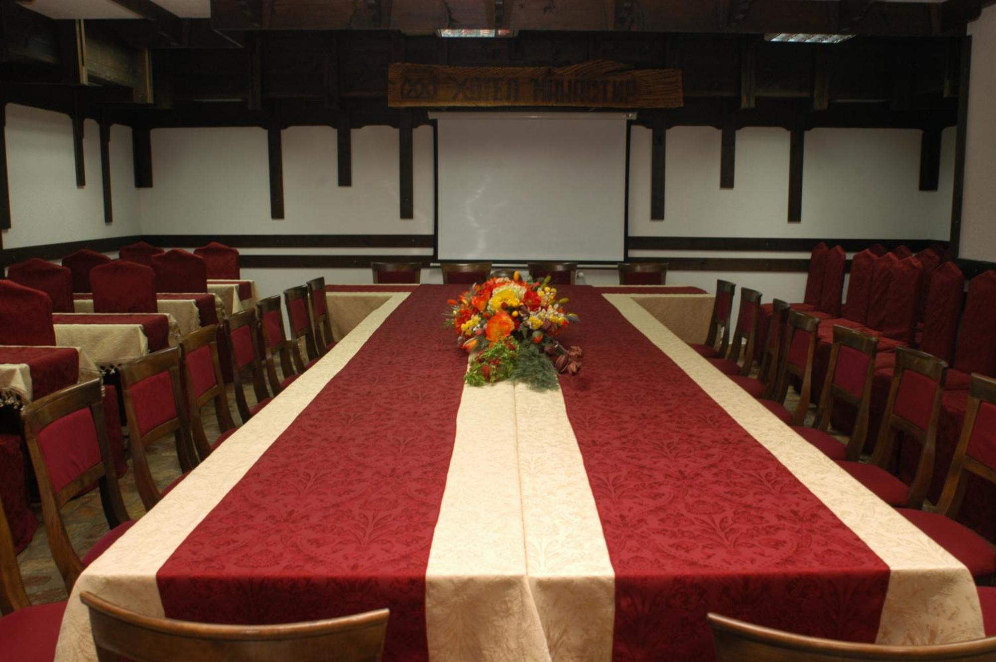 Hotel Manastir Berovo Ngoại thất bức ảnh