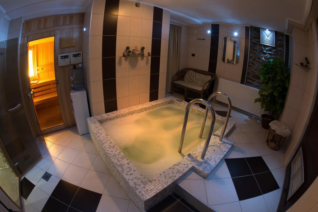 Hotel Manastir Berovo Ngoại thất bức ảnh