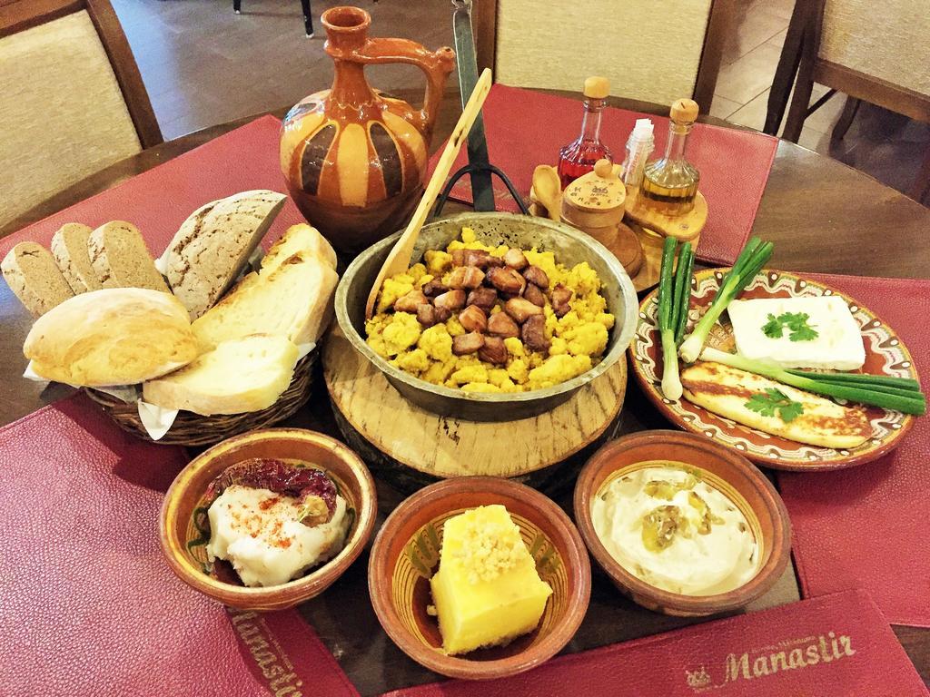 Hotel Manastir Berovo Ngoại thất bức ảnh