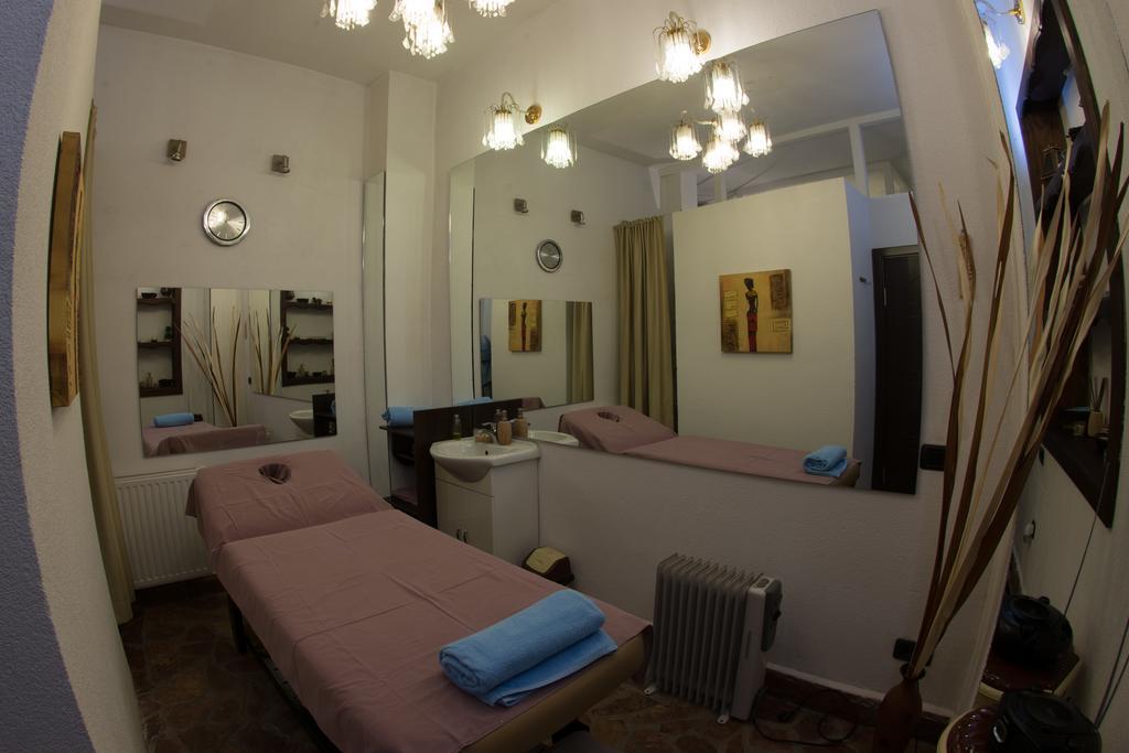 Hotel Manastir Berovo Ngoại thất bức ảnh